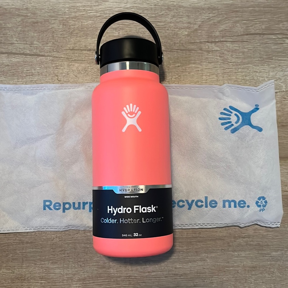 Hibiscus Hydroflask 32 oz